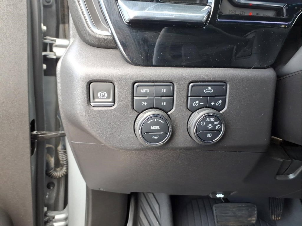 Used 2024 Chevrolet Silverado 1500 LT Trail Boss w/ Convenience Package II AWD/4WD image 21