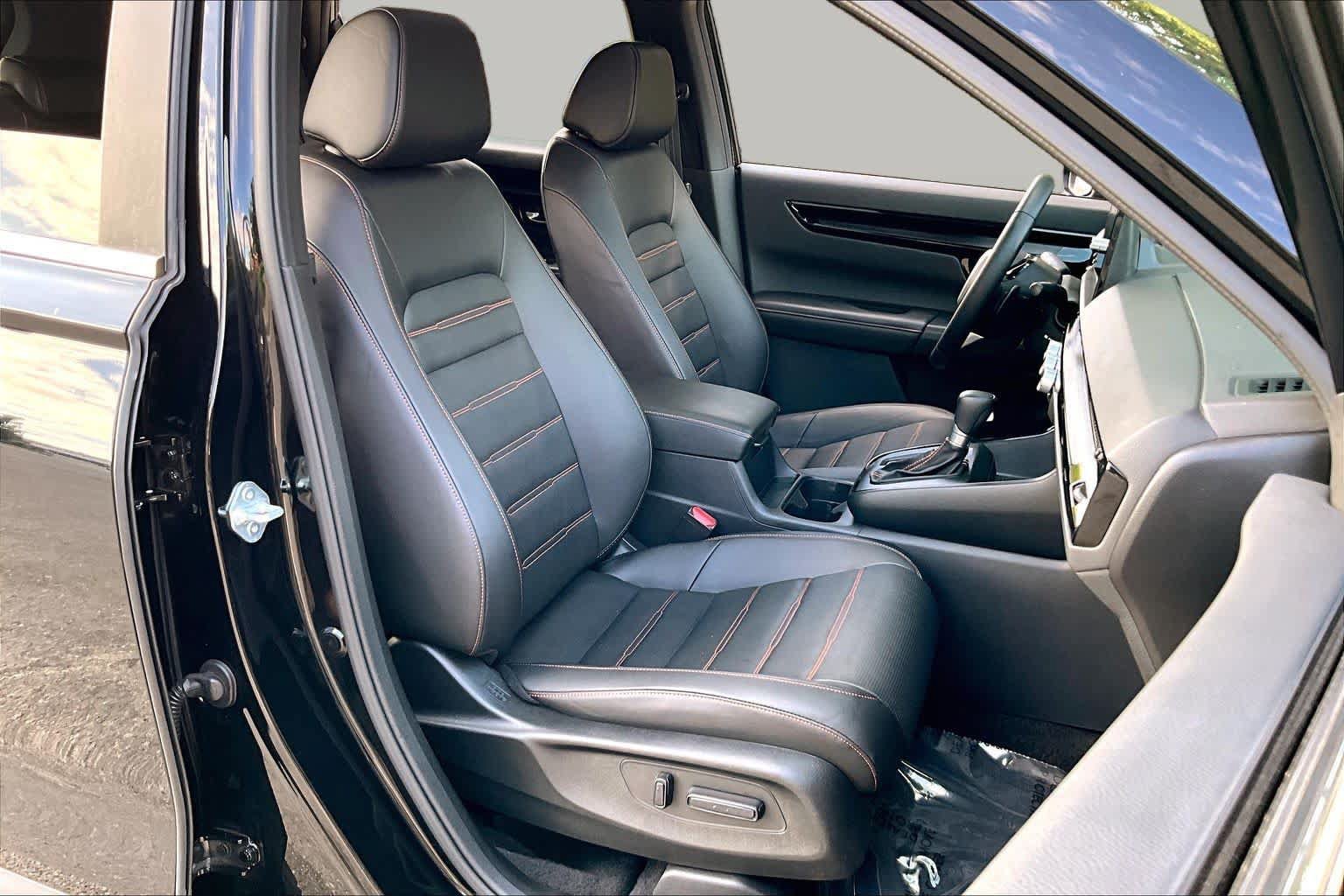 Used 2025 Honda CR-V Sport Touring image 9