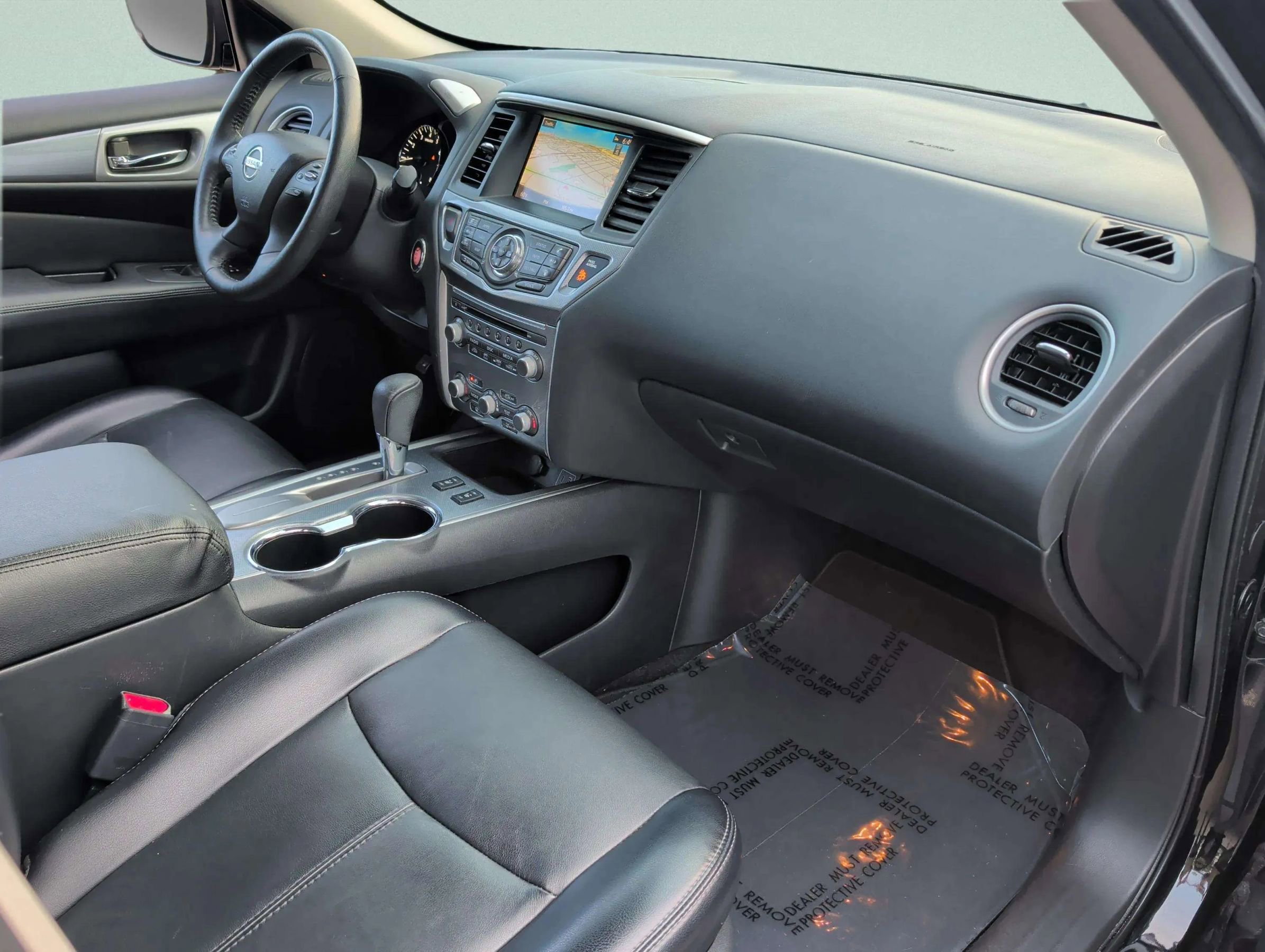 Used 2020 Nissan Pathfinder SL image 40