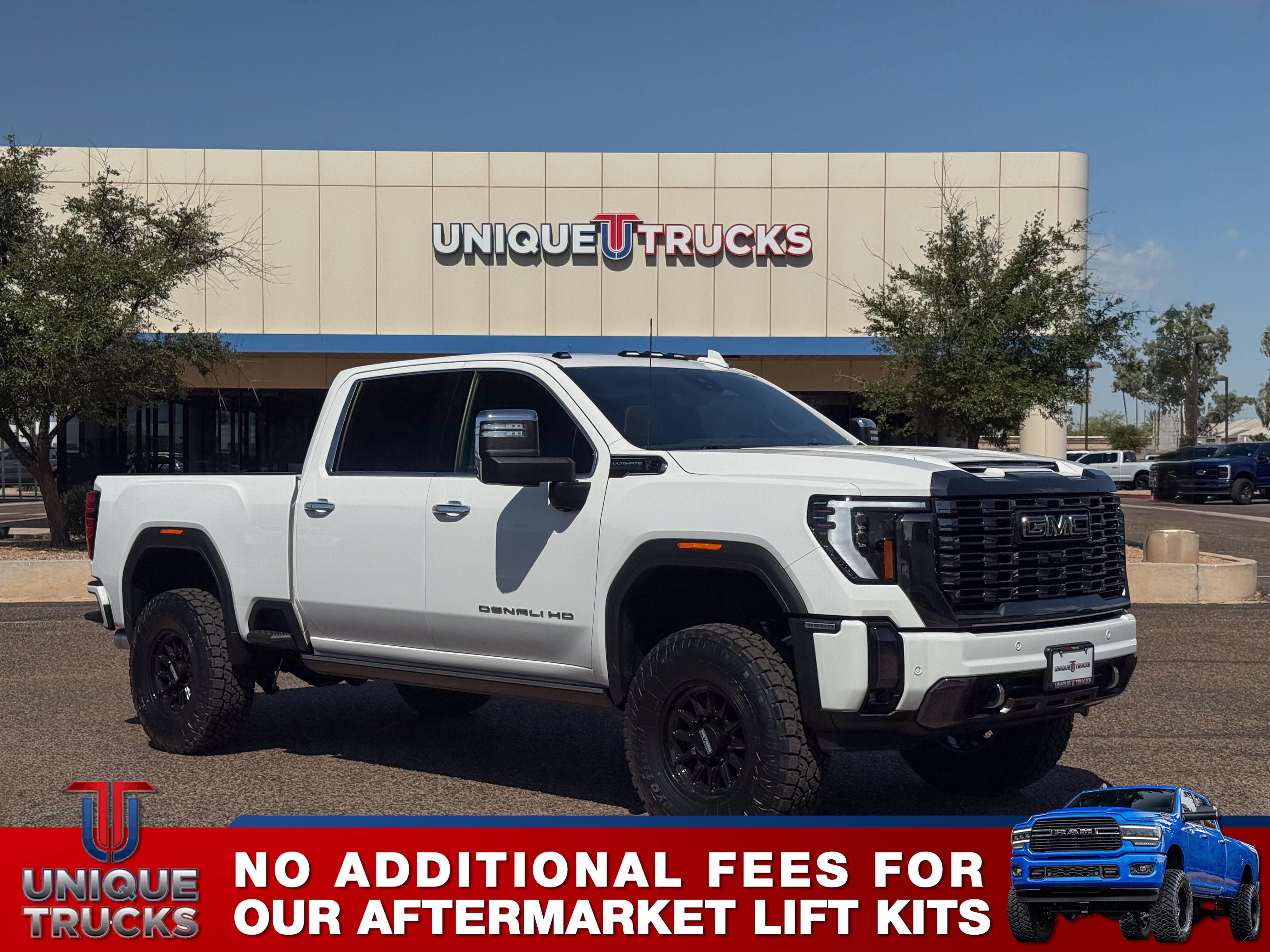 Used 2024 GMC Sierra 3500 Denali Ultimate AWD/4WD image 3