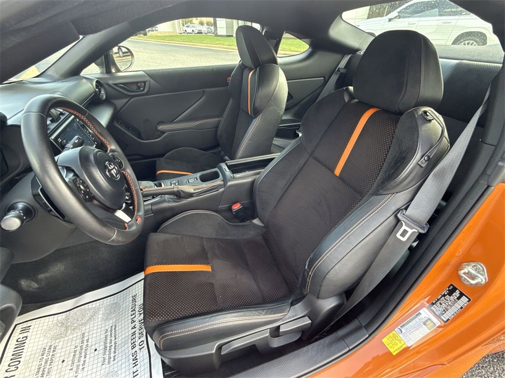 Used 2023 Toyota GR86 10th Anniversary SE image 19