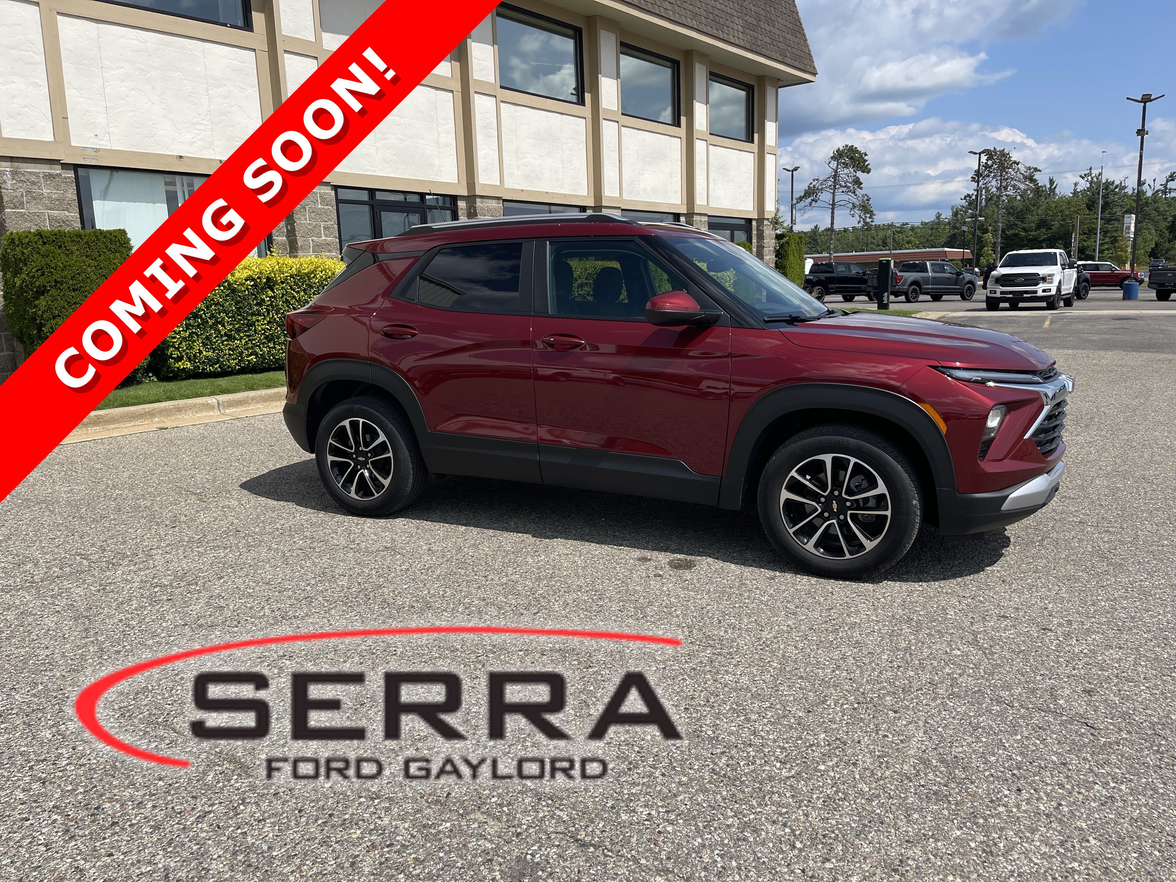 Used 2024 Chevrolet TrailBlazer LT w/ LT Cold Weather Package AWD/4WD image 1