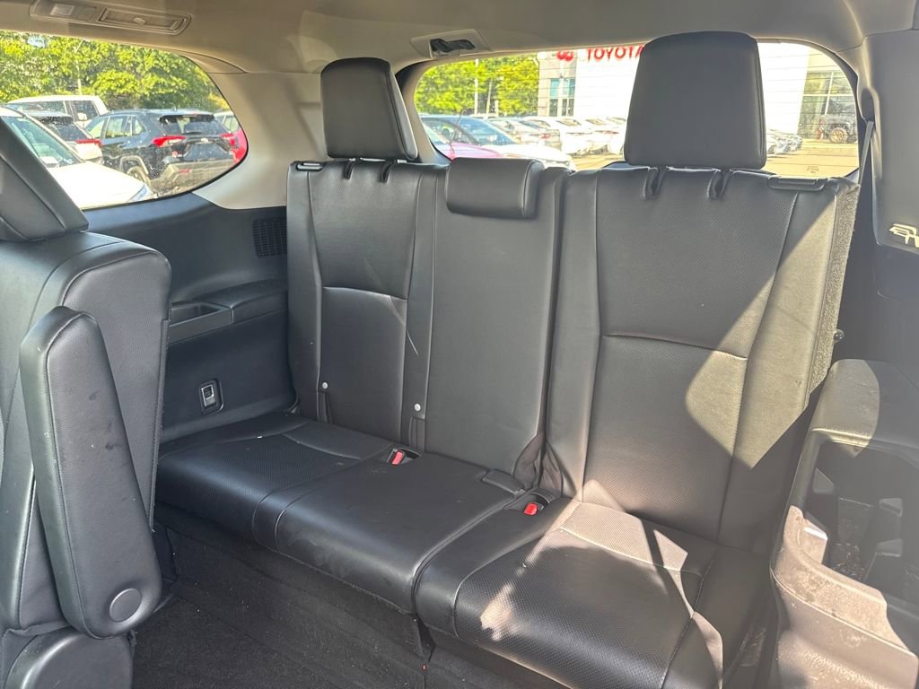 Used 2024 Toyota Grand Highlander XLE image 35