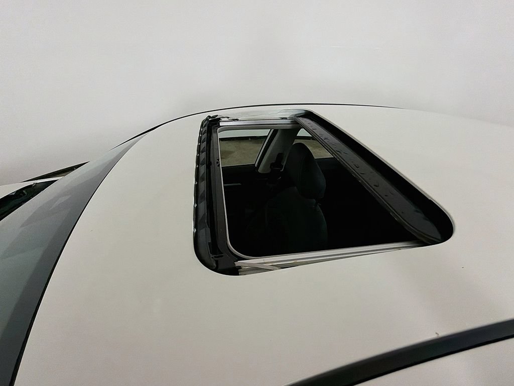 Used 2023 Nissan Altima 2.5 SL AWD/4WD image 19