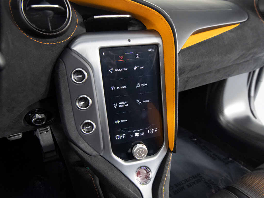 Used 2024 McLaren 750S Spider RWD image 26