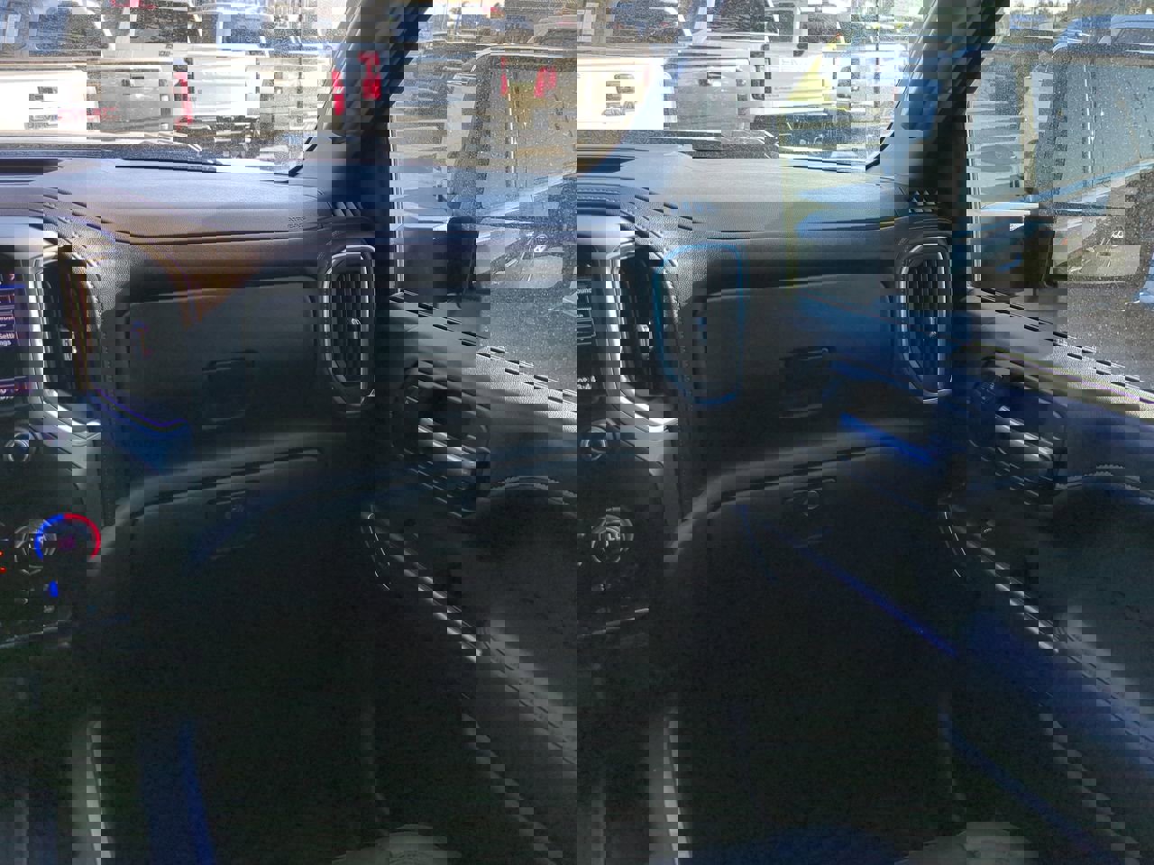 Used 2021 Chevrolet Silverado 2500 LTZ w/ LTZ Premium Package image 15