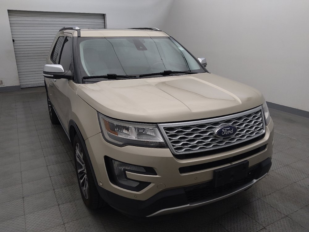 Used 2017 Ford Explorer Platinum AWD/4WD image 14