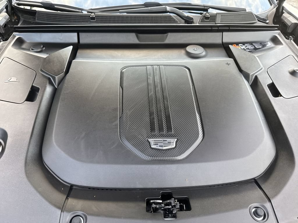 Used 2024 Cadillac Lyriq Sport AWD/4WD image 18