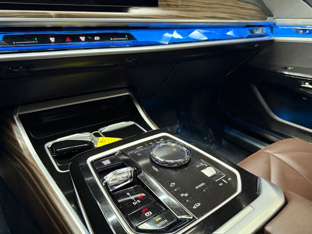Used 2026 BMW 740i xDrive AWD/4WD image 26