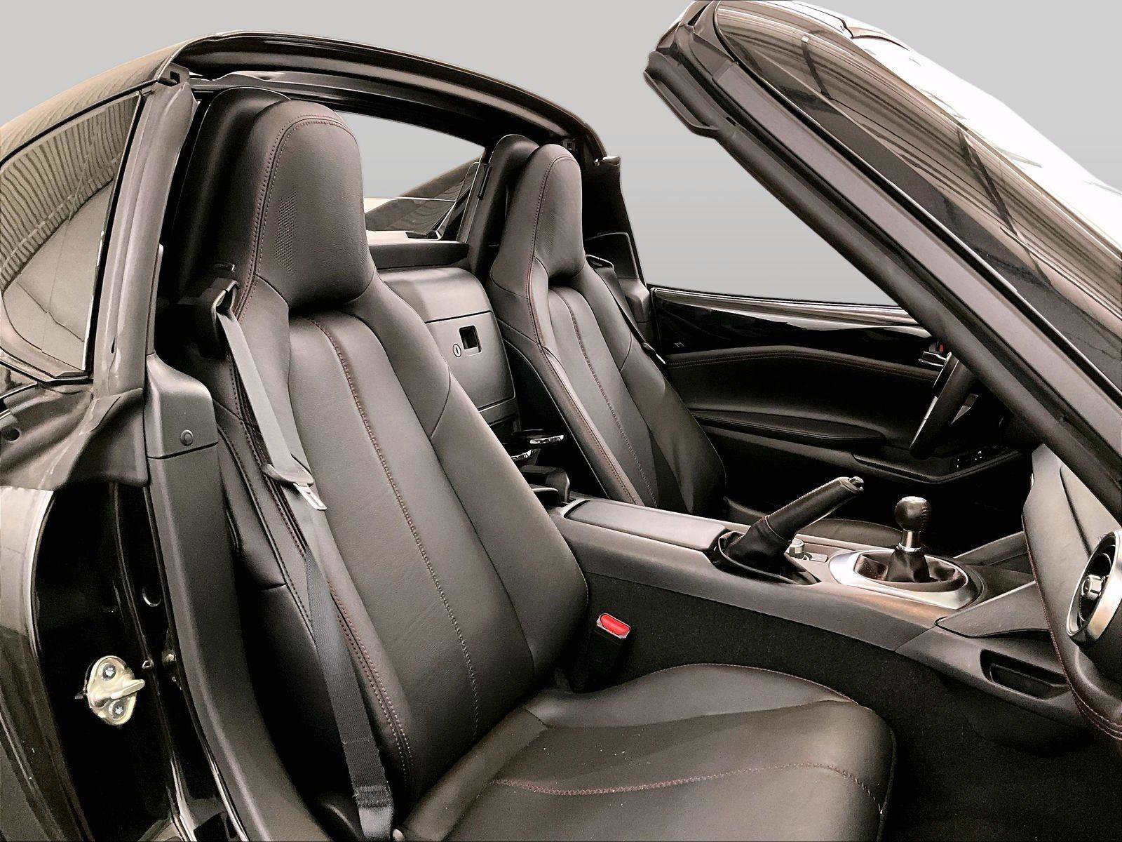 Used 2018 MAZDA MX-5 Miata RF Grand Touring image 7