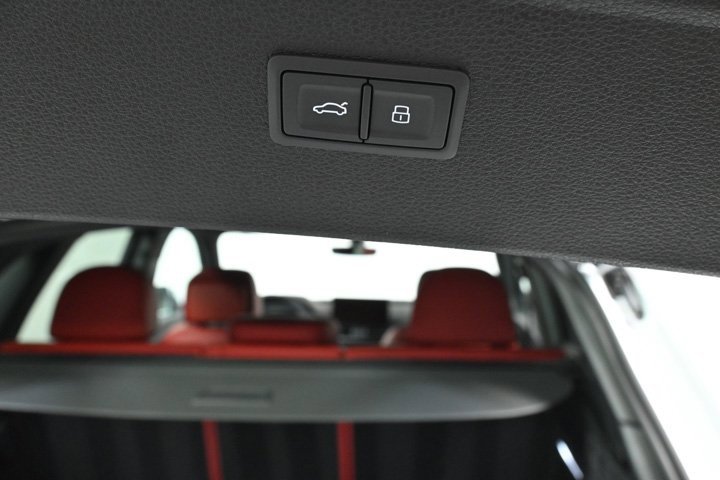 New 2025 Audi SQ5 Premium Plus image 29