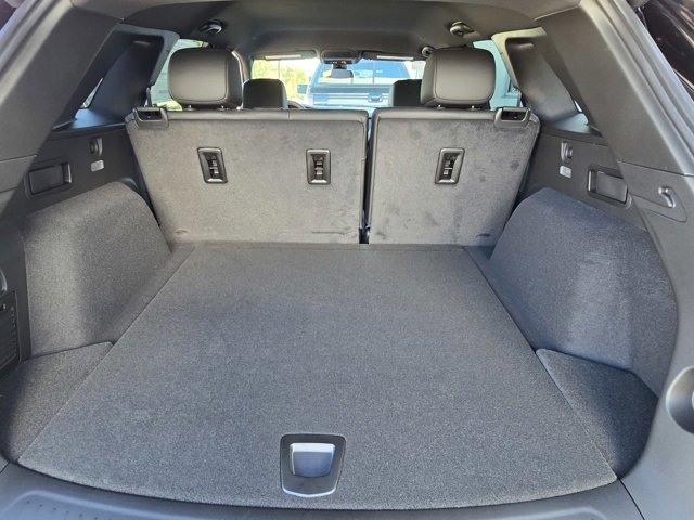 New 2025 Cadillac XT5 Luxury image 31