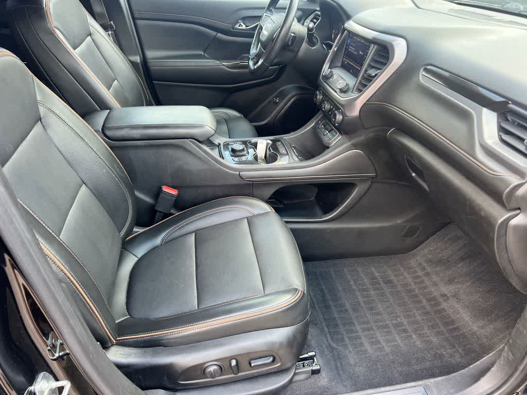 Used 2022 GMC Acadia AT4 w/ Technology Package AWD/4WD image 14