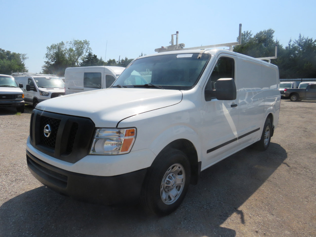 Used 2020 Nissan NV 2500 SV w/ Navigation Package image 9