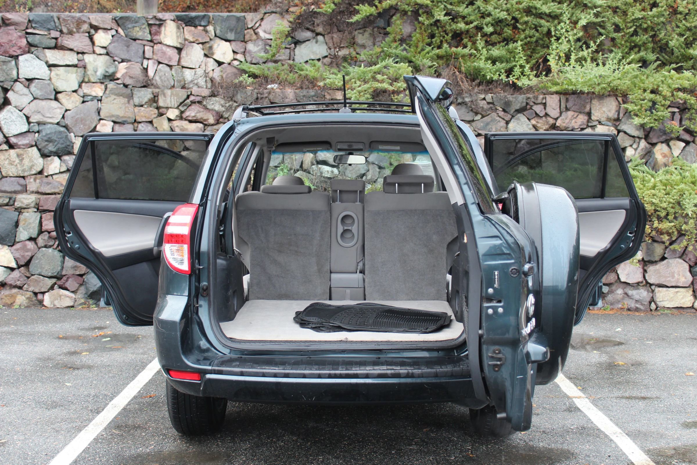 Used 2010 Toyota RAV4 4WD image 10