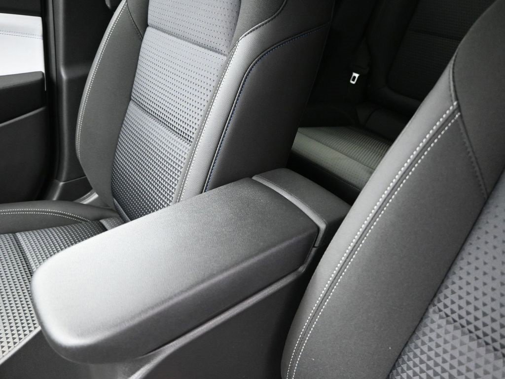 New 2026 Chevrolet Trax LT w/ Driver Confidence Package image 14