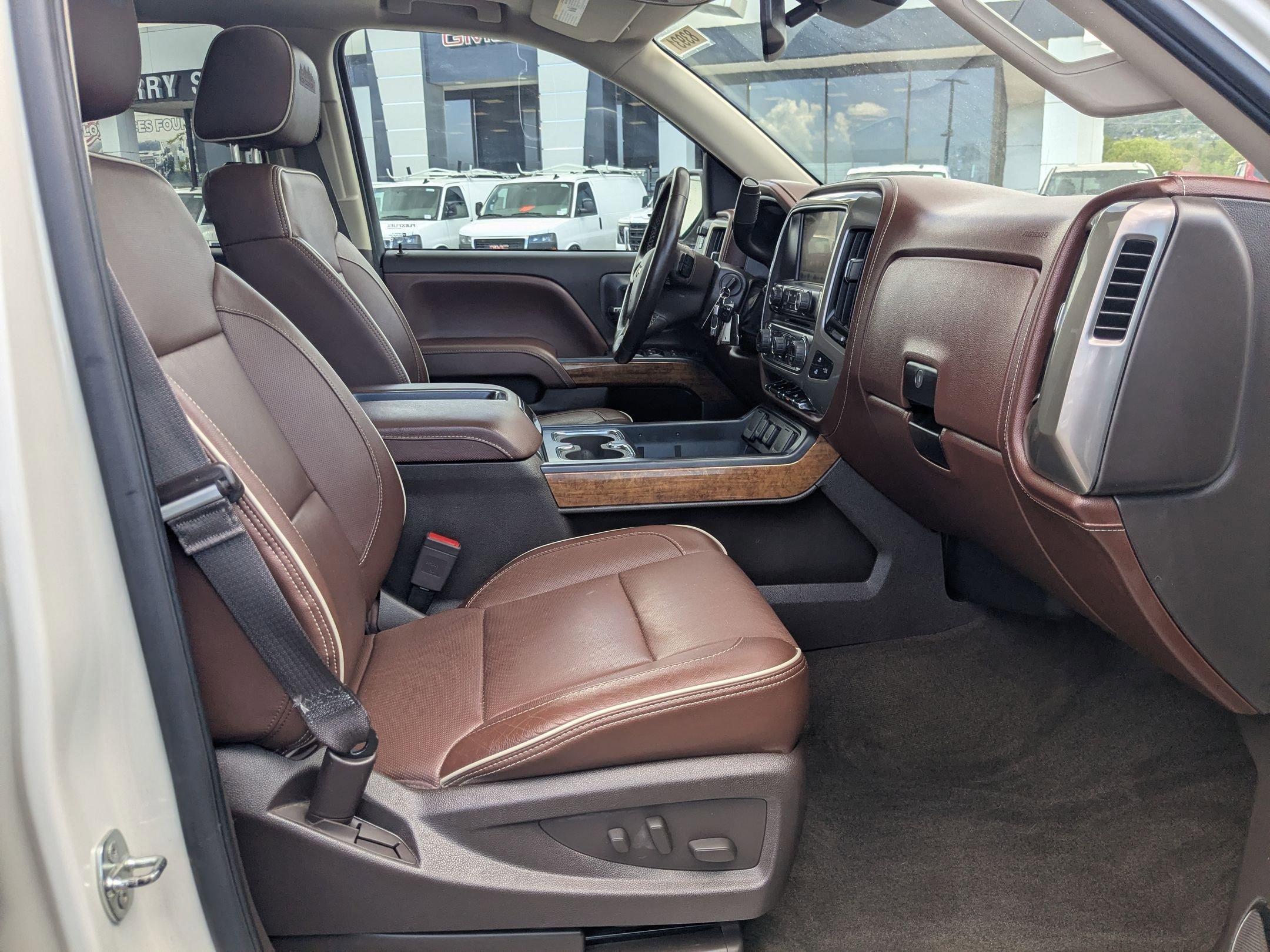 Used 2014 Chevrolet Silverado 1500 High Country AWD/4WD image 29