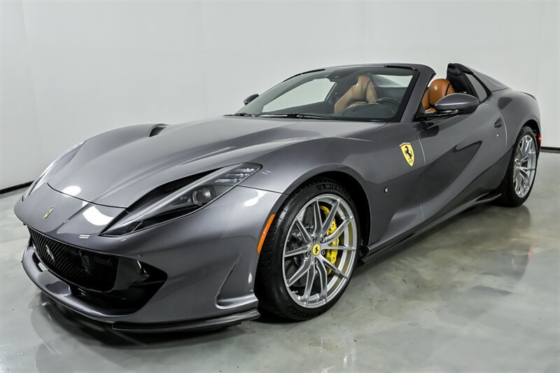 Used 2023 Ferrari 812 GTS RWD image 5
