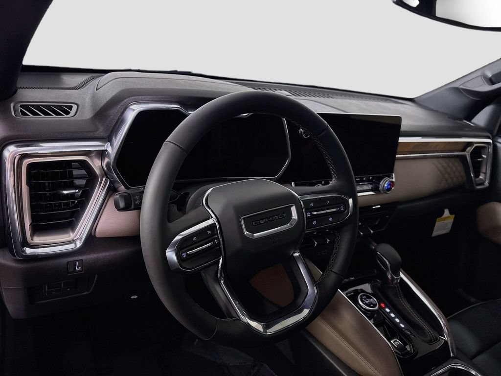 New 2026 GMC Canyon Denali AWD/4WD image 9