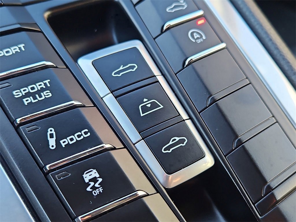 Certified 2014 Porsche 911 Carrera S image 15