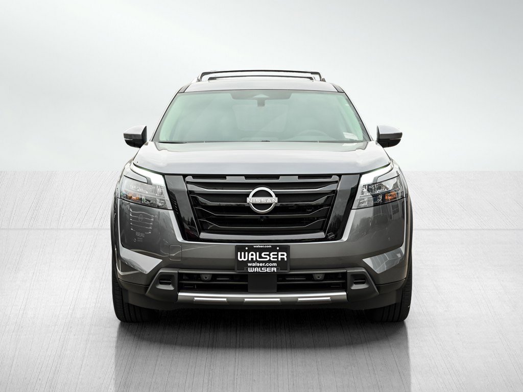 New 2025 Nissan Pathfinder SL w/ SL Premium Package image 2