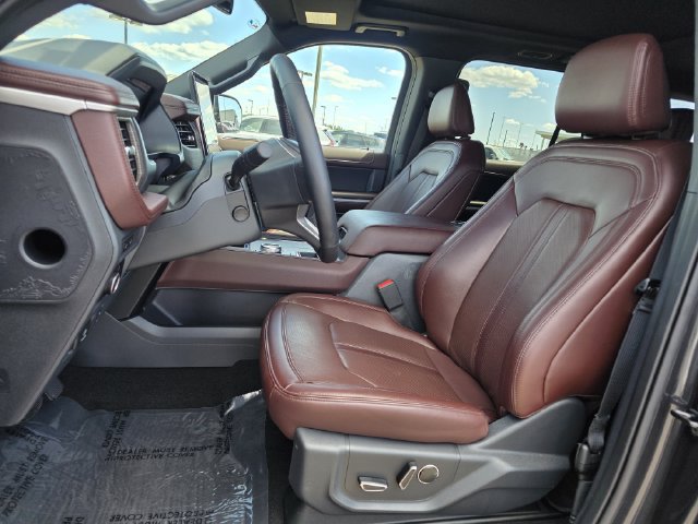 Used 2024 Ford Expedition Limited RWD image 14
