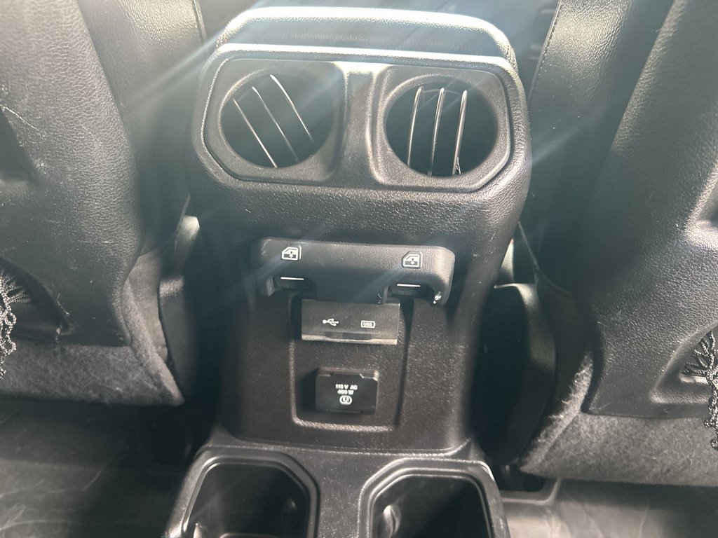 Used 2020 Jeep Gladiator Rubicon w/ Dual Top Group image 12