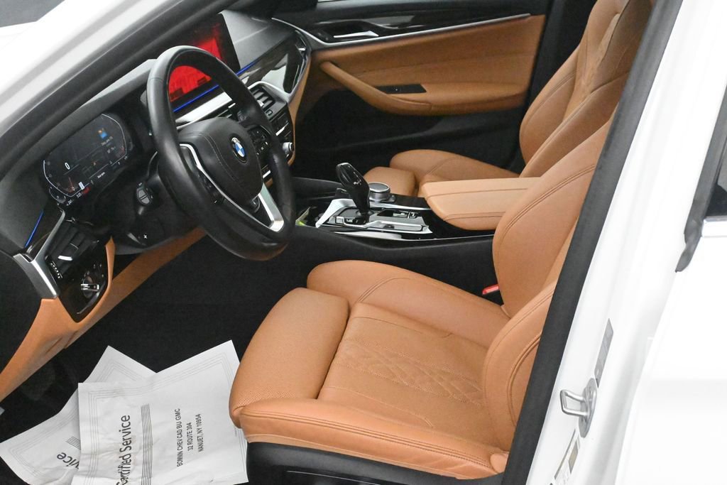 Used 2021 BMW 530i xDrive w/ Convenience Package AWD/4WD image 10