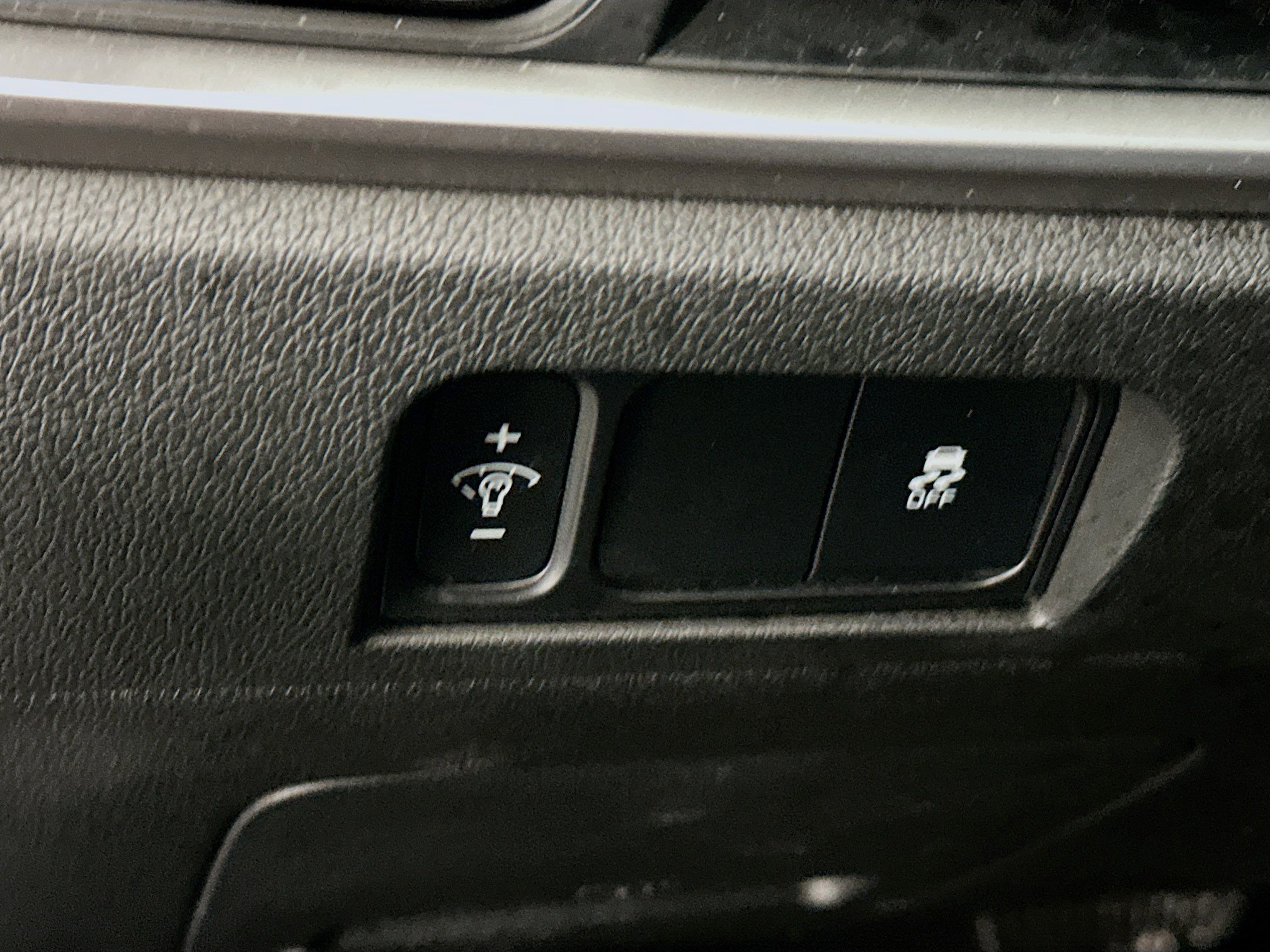 Used 2024 Kia Sorento S image 17