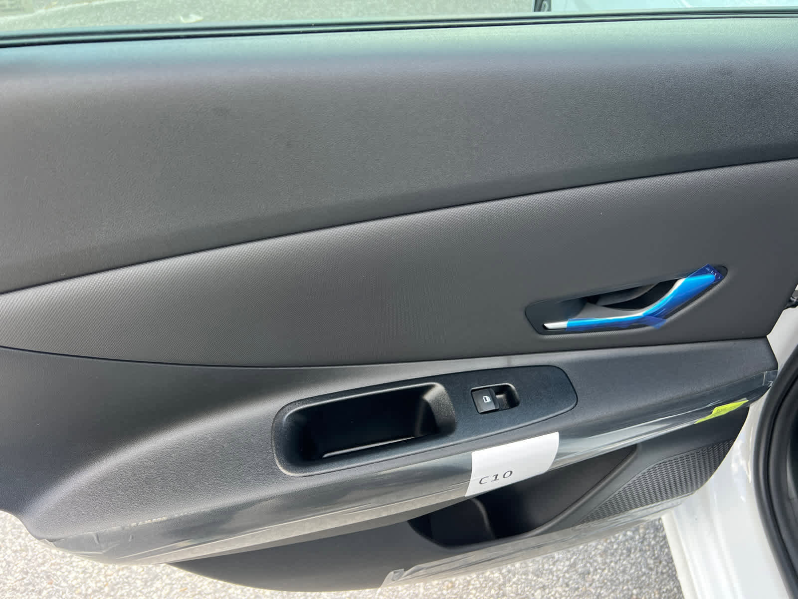 New 2026 Hyundai Elantra Limited FWD image 18