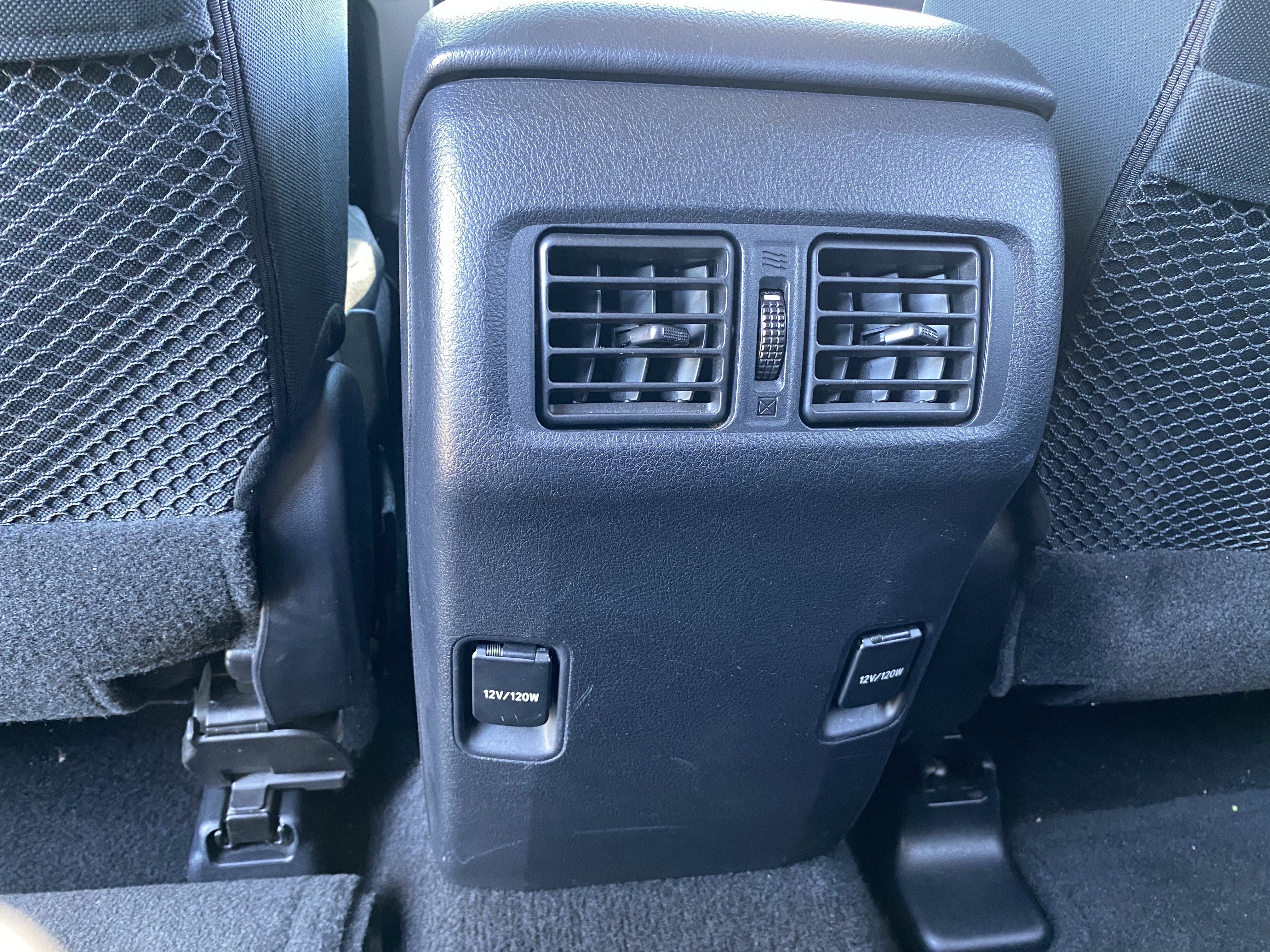 Used 2019 Toyota 4Runner SR5 AWD/4WD image 17