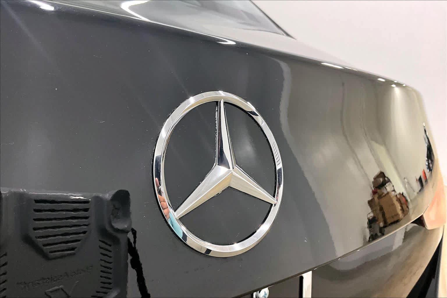 Used 2025 Mercedes-Benz C 300 Sedan image 30