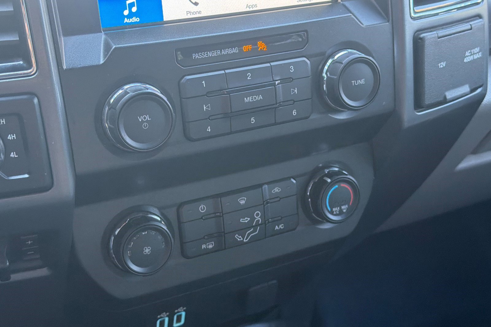 Used 2019 Ford F250 XLT w/ XLT Value Package image 24