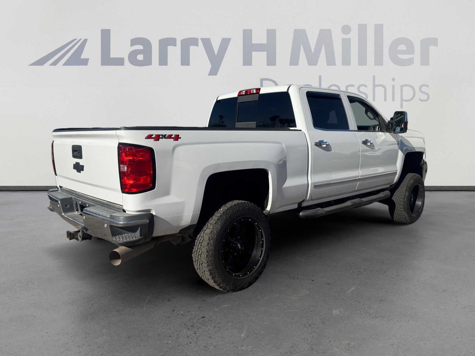 Used 2018 Chevrolet Silverado 2500 LTZ w/ Duramax Plus Package image 5