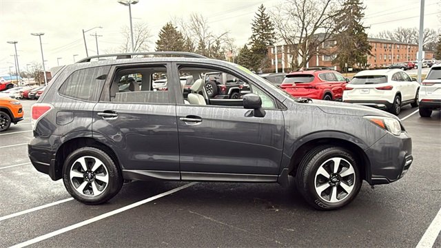 Used 2017 Subaru Forester 2.5i Premium image 7