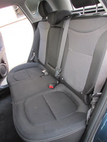 Used 2017 Kia Soul + FWD image 11