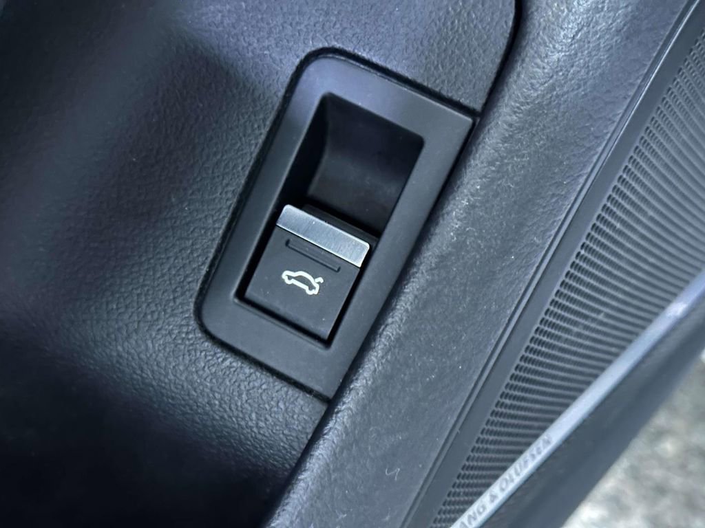 Used 2019 Audi A6 3.0T Premium Plus image 22