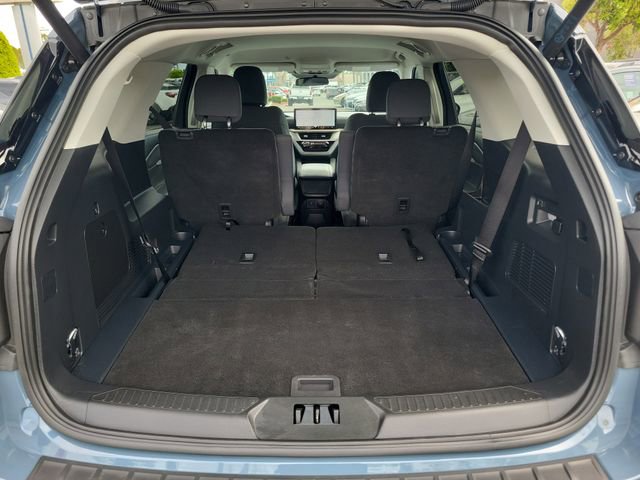 Used 2026 Ford Explorer Active RWD image 21