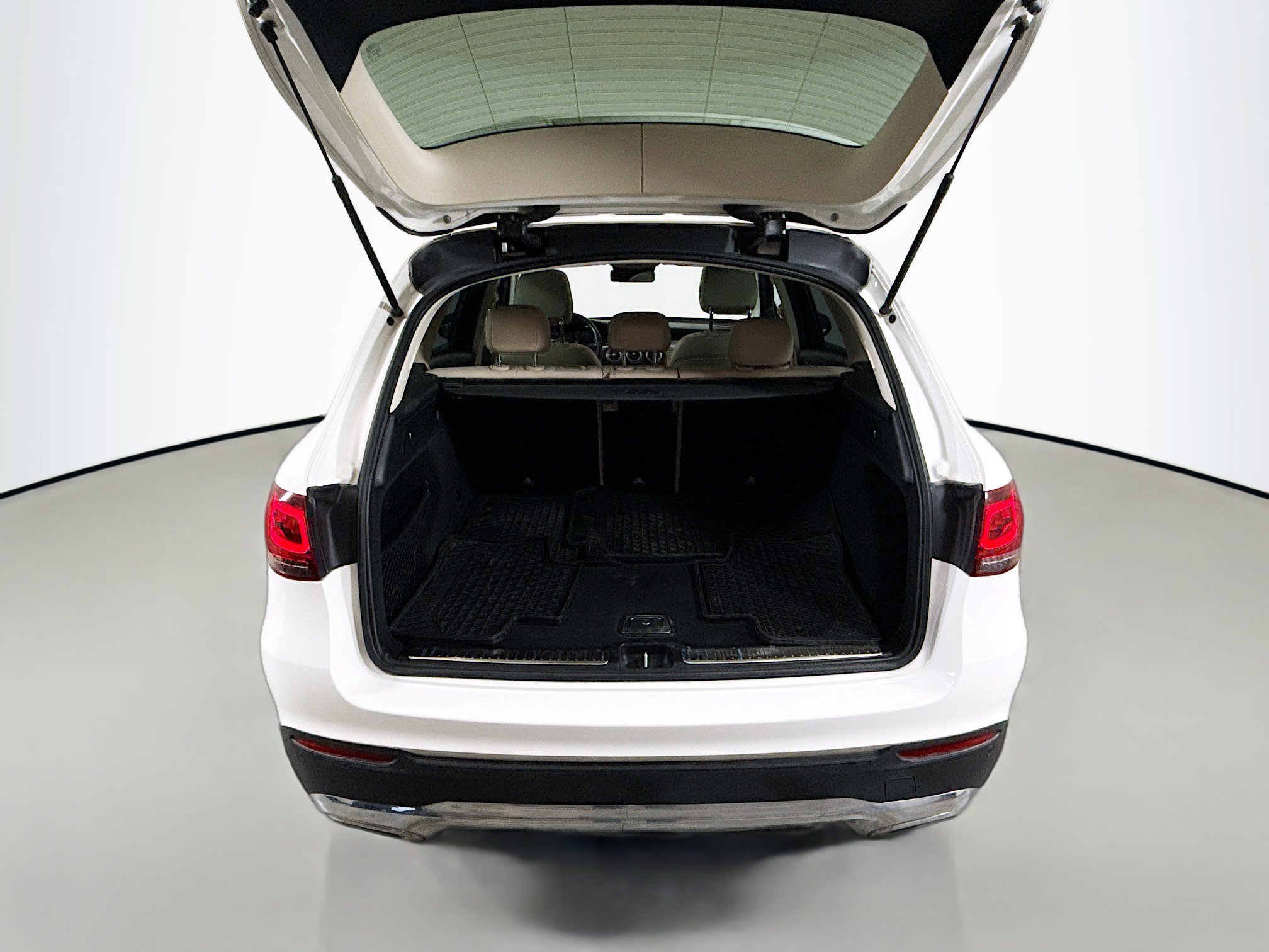 Used 2022 Mercedes-Benz GLC 300 4MATIC image 25