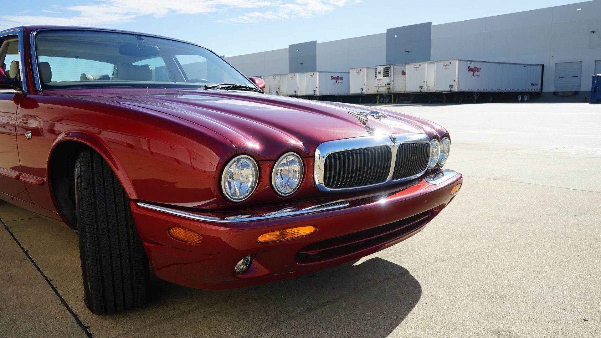 Used 1999 Jaguar XJ8 image 32