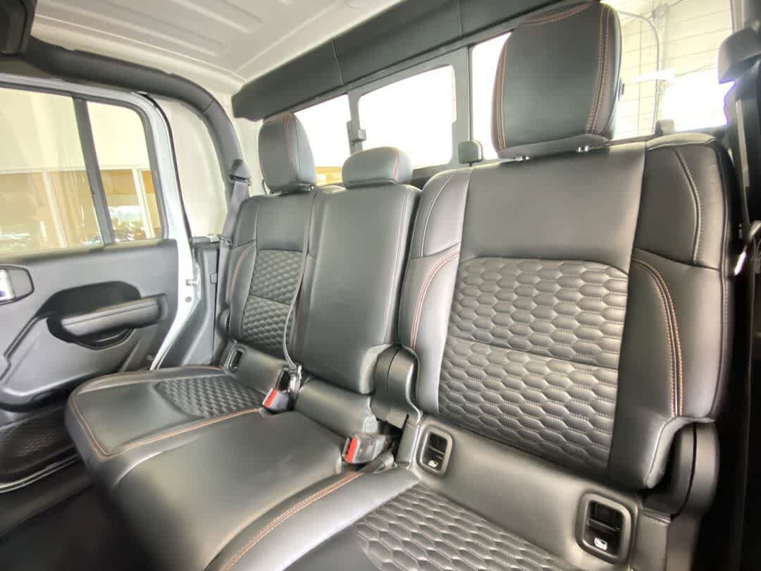 Used 2021 Jeep Gladiator Mojave AWD/4WD image 24
