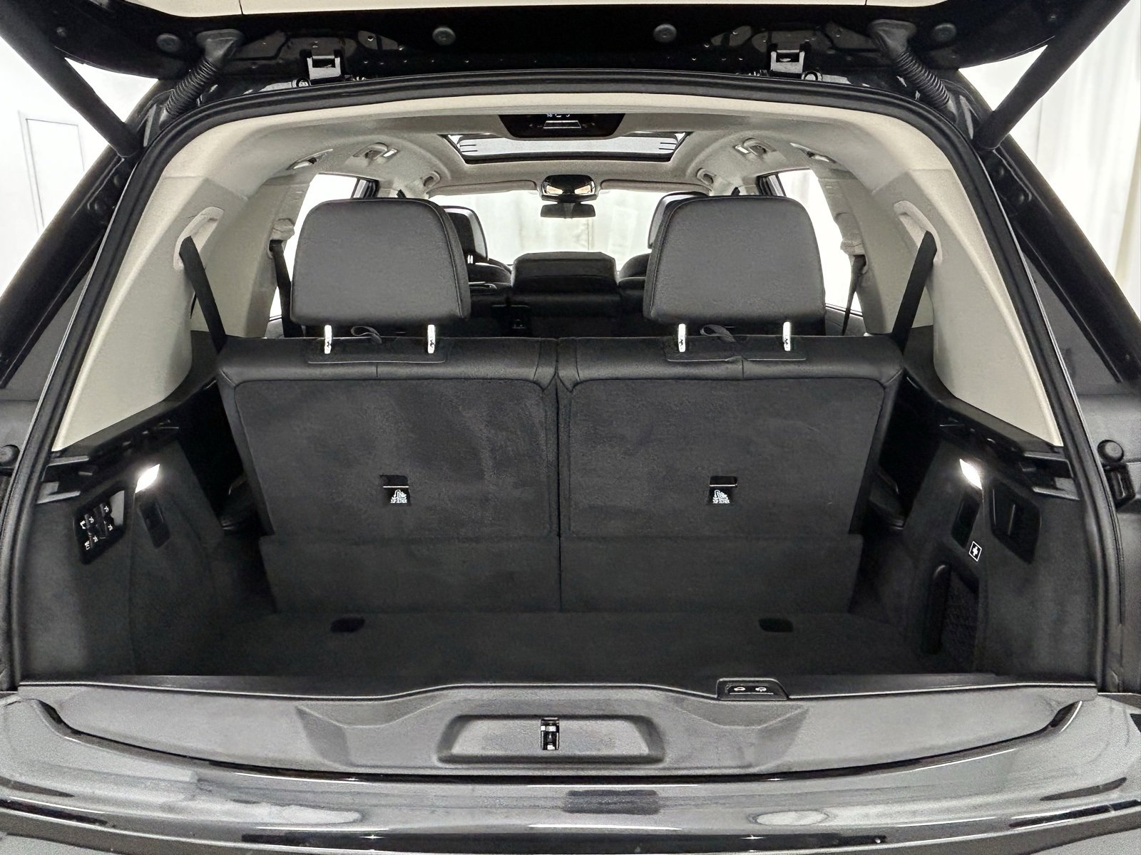 Used 2024 BMW X7 xDrive40i image 39