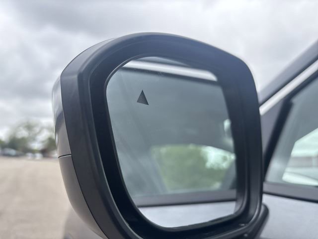 Certified 2025 Nissan Kicks SV image 29