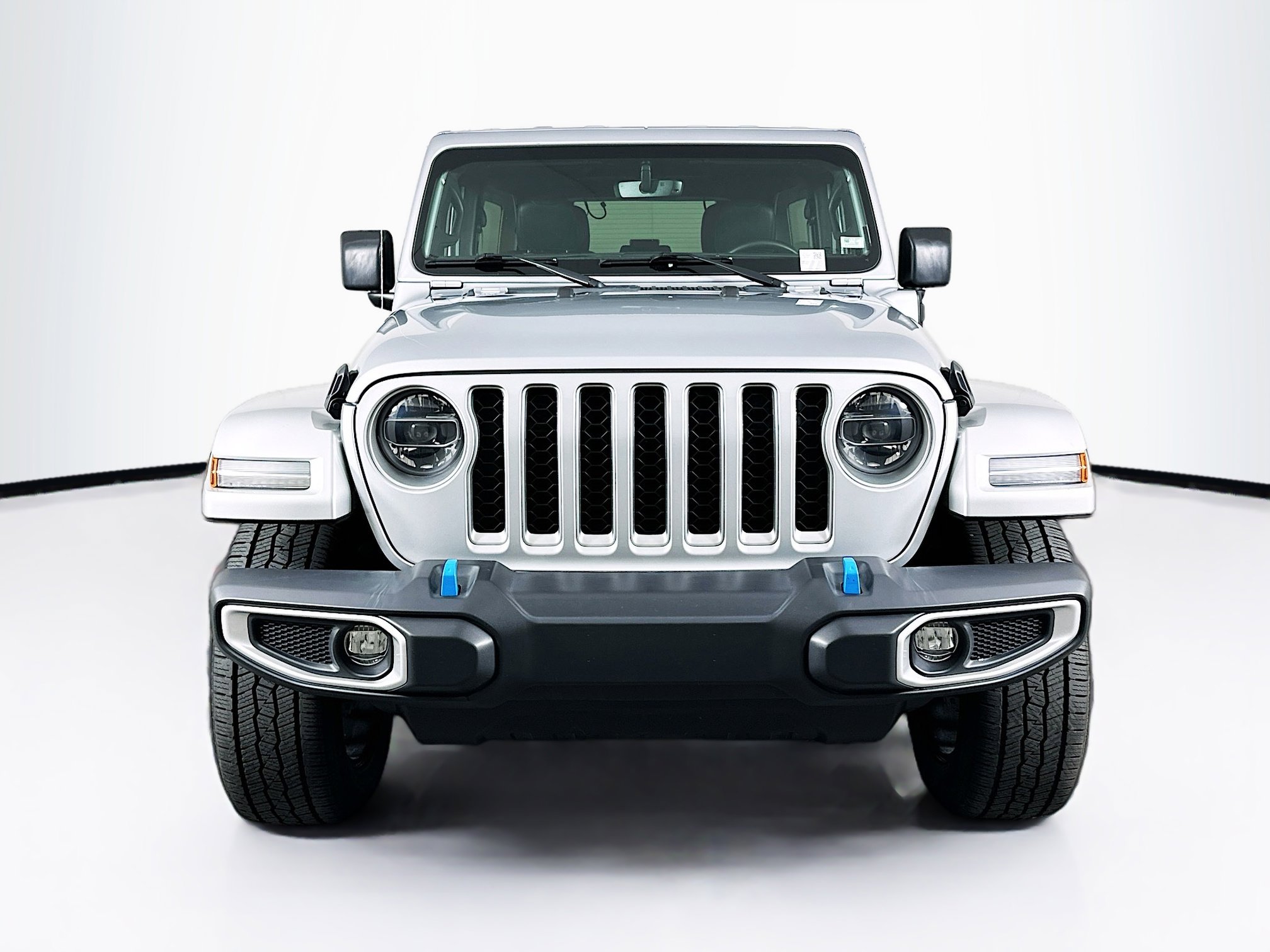 Used 2022 Jeep Wrangler Sahara image 2