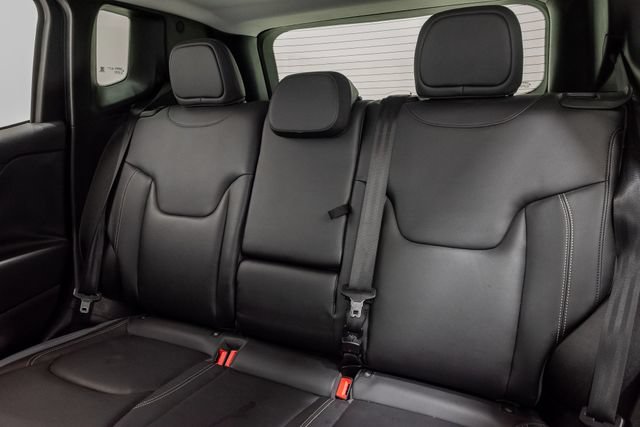 Used 2016 Jeep Renegade Limited FWD image 21
