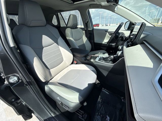Used 2023 Toyota RAV4 Limited image 26