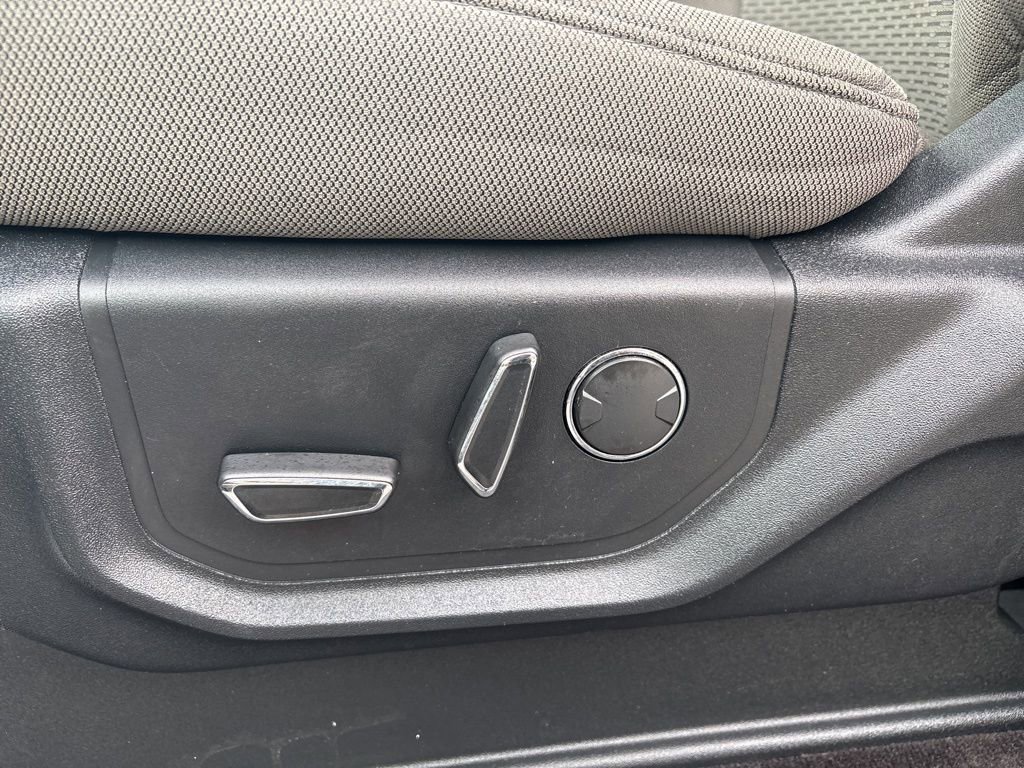 Used 2018 Ford F150 XLT w/ Equipment Group 302A Luxury image 12