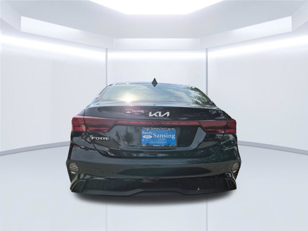 Used 2023 Kia Forte LXS FWD image 5