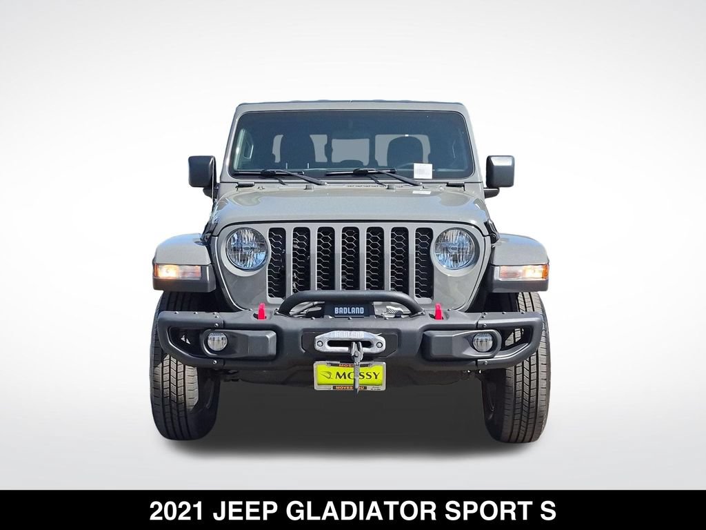 Used 2021 Jeep Gladiator Sport AWD/4WD image 4