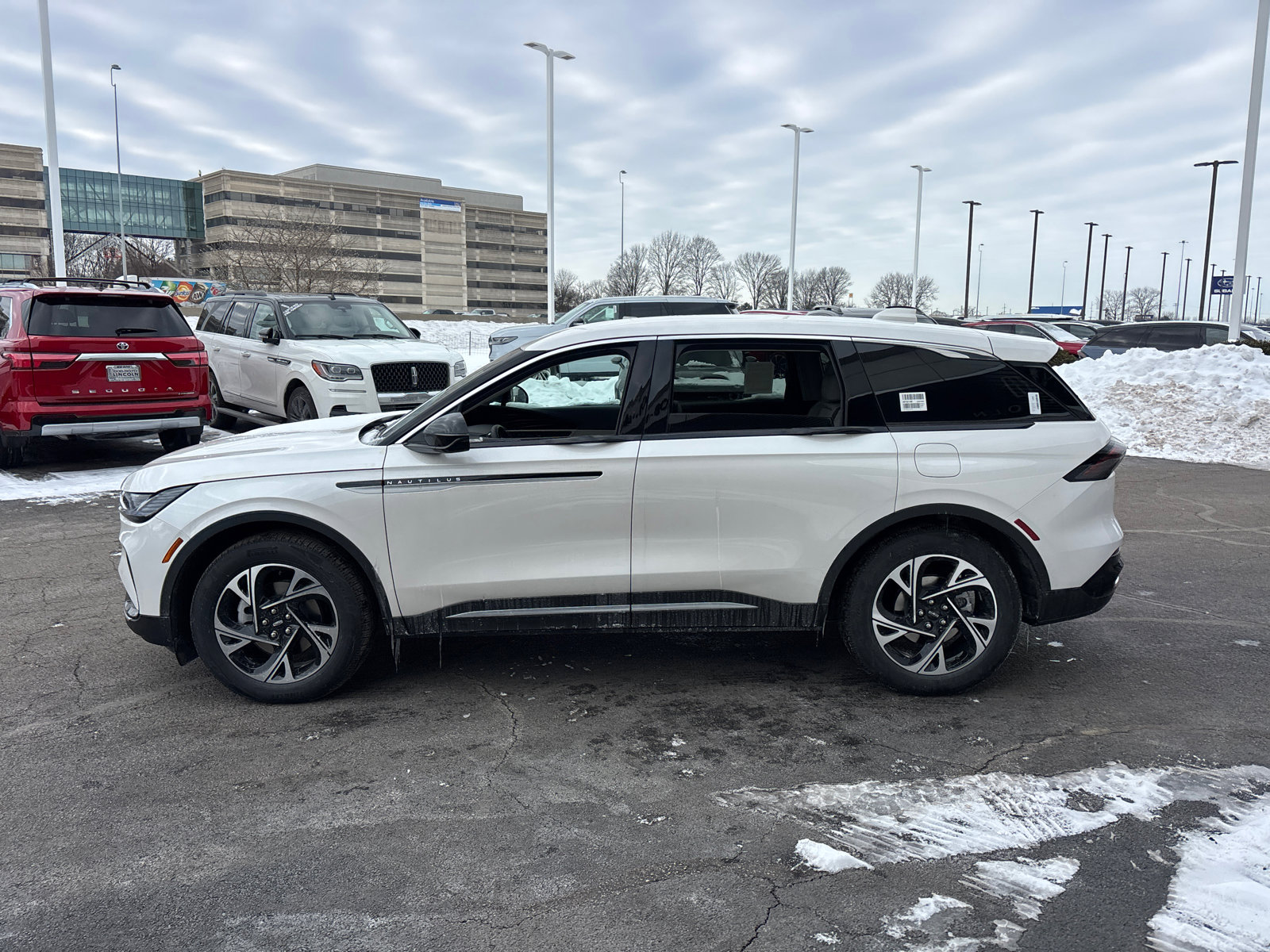 New 2026 Lincoln Nautilus Premier image 4